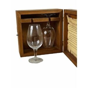 Dewar's Scotch Whiskey Box Set of 2 Stemmed Glassware - MASTER BLENDER'S ART